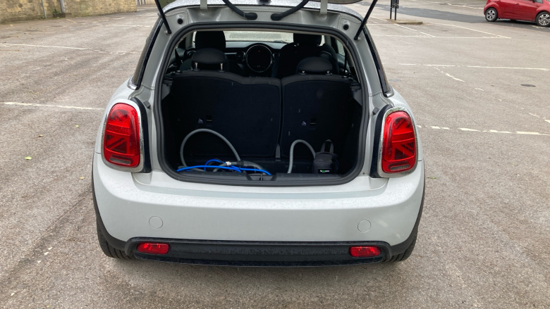 MINI Hatchback 135kW Cooper S Level 1 33kWh 3dr Auto Electric Hatchback